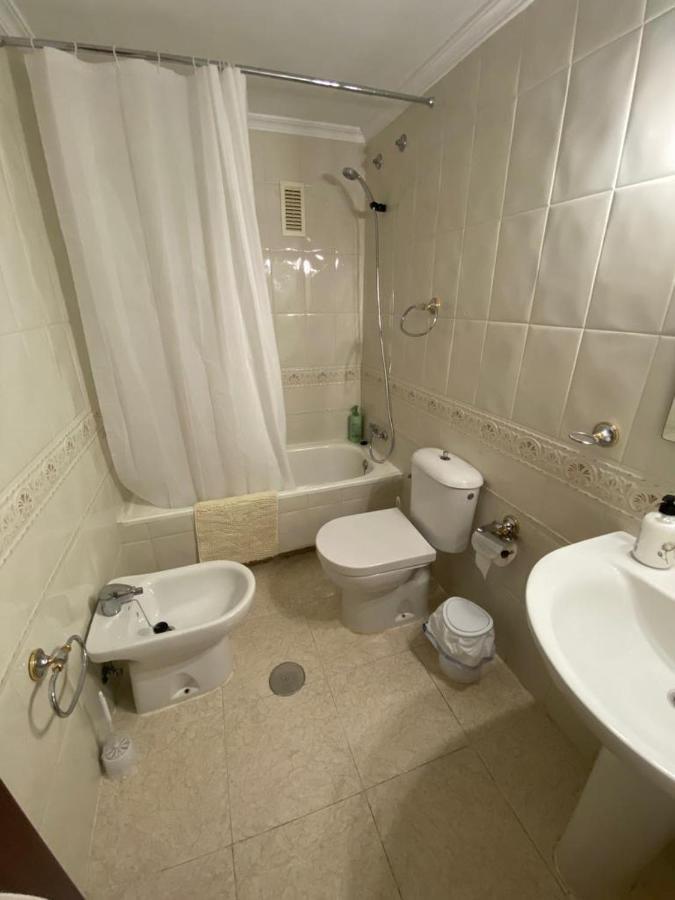 Apartamento Familiar En Barrio Reina Victoria Huelva Eksteriør billede